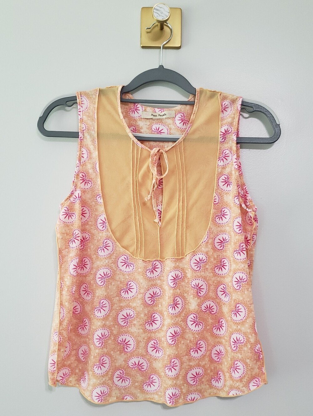 Free People Sleeveless Top Small XS Peach Pink Printed Tank Micromesh Vacation